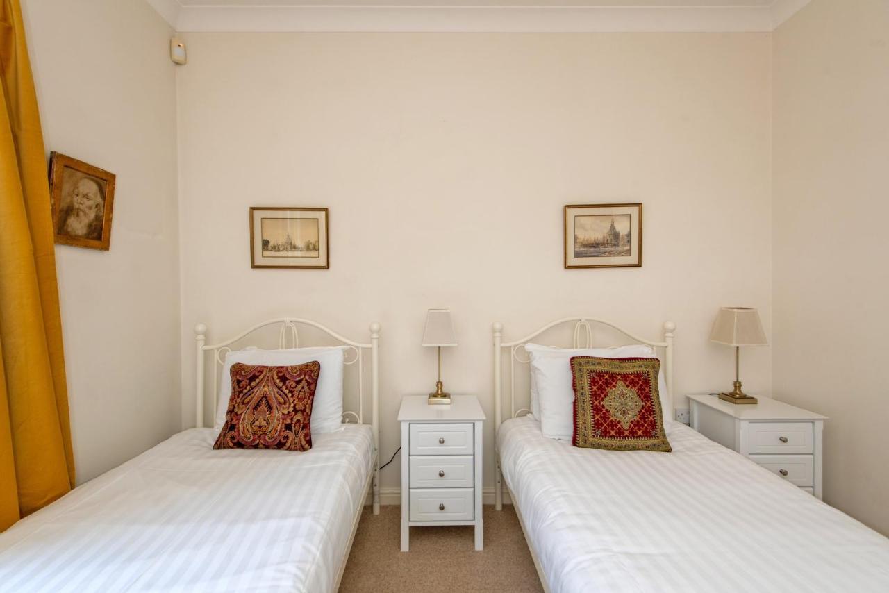 Cathedral Views Apartment Дърам Екстериор снимка